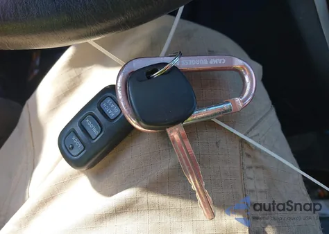 2005 Toyota Matrix from USA, damaged, VIN 2T1KR32E65C419847